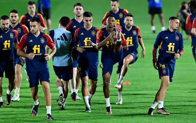 凤凰体育注册登录-【解码西班牙】恩里克当真比哈维更懂用“巴萨系”？